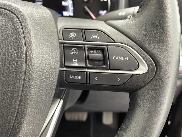 トヨタ ヴォクシー S－Z 千葉県 2023(令5)年 1.1万km アティチュードブラックマイカ 快適利便パッケージhigh/電動リアゲート/2列目オットマン/1/2列目シートヒーター/純正10.5インチディスプレイオーディオ/DVD CD BT フルセグTV/ステアリングスイッチ/ＥＴＣ２．０/ハーフレザーシート/衝突軽減ブレーキ/レーダークルーズコントロール/レーンキープアシスト/前後コーナーセンサー/オートライトハイビーム/LEDヘッドライト/純正フロアマット/純正アルミホイール/スマートキー/プッシュスタート