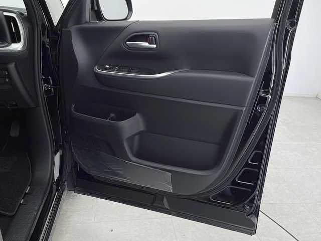 トヨタ ヴォクシー S－Z 千葉県 2023(令5)年 1.1万km アティチュードブラックマイカ 快適利便パッケージhigh/電動リアゲート/2列目オットマン/1/2列目シートヒーター/純正10.5インチディスプレイオーディオ/DVD CD BT フルセグTV/ステアリングスイッチ/ＥＴＣ２．０/ハーフレザーシート/衝突軽減ブレーキ/レーダークルーズコントロール/レーンキープアシスト/前後コーナーセンサー/オートライトハイビーム/LEDヘッドライト/純正フロアマット/純正アルミホイール/スマートキー/プッシュスタート