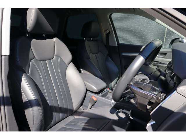 アウディ Ｑ５ ブラックエディション 大分県 2019(令1)年 6.4万km 黒 特別仕様車（250台限定）/Audiプレセンス/Audiサイドアシスト/Audiアクティブレーンアシスト/アダプティブクルーズコントロール/純正ナビ/CarPlay/Bluetooth/バックカメラ/黒革/シートヒーター/パワーシート/ハイビームアシスト/アンビエントライト/純正20インチAW/ETC/純正ドライブレコーダー前後