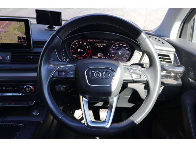 アウディ Ｑ５ ブラックエディション 大分県 2019(令1)年 6.4万km 黒 特別仕様車（250台限定）/Audiプレセンス/Audiサイドアシスト/Audiアクティブレーンアシスト/アダプティブクルーズコントロール/純正ナビ/CarPlay/Bluetooth/バックカメラ/黒革/シートヒーター/パワーシート/ハイビームアシスト/アンビエントライト/純正20インチAW/ETC/純正ドライブレコーダー前後