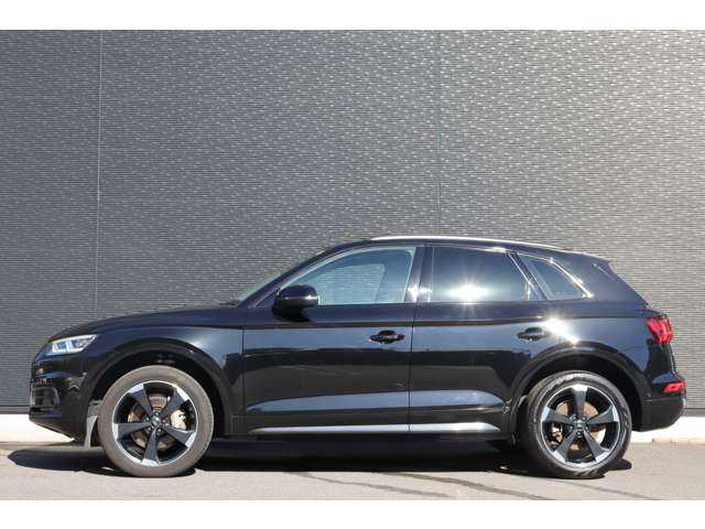 アウディ Ｑ５ ブラックエディション 大分県 2019(令1)年 6.4万km 黒 特別仕様車（250台限定）/Audiプレセンス/Audiサイドアシスト/Audiアクティブレーンアシスト/アダプティブクルーズコントロール/純正ナビ/CarPlay/Bluetooth/バックカメラ/黒革/シートヒーター/パワーシート/ハイビームアシスト/アンビエントライト/純正20インチAW/ETC/純正ドライブレコーダー前後