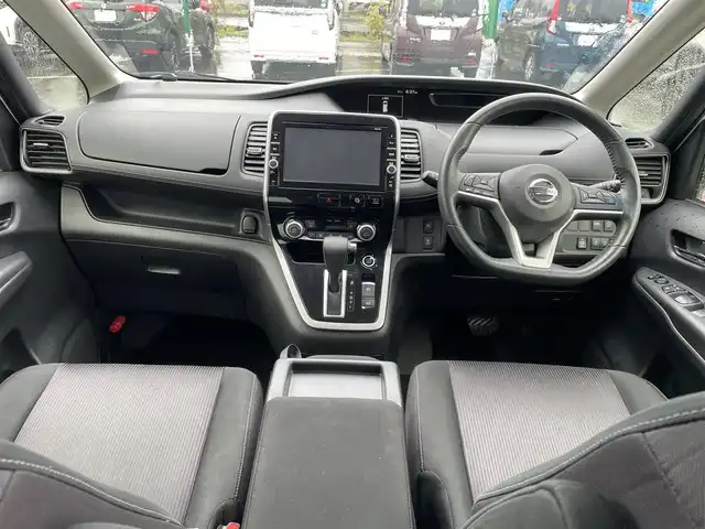 日産 セレナ ハイウェイスター Vセレクション 青森県 2017(平29)年 9.8万km ホワイト ・４WD/・純正9インチメモリナビ（MM517D-L）/・CD/DVD/SD/BT/フルセグTV/・フリップダウンモニター/・プロパイロット/・デジタル ルームミラー/・両側パワースライドドア /・電動パーキングブレーキ/・オートブレーキホールド/・ステアリングスイッチ/・シートヒーター/・LEDヘッドライト/・アイドリングストップ/・ドアバイザー/・ETC/・横滑り防止装置/・純正15インチホイール付きサマータイヤ積