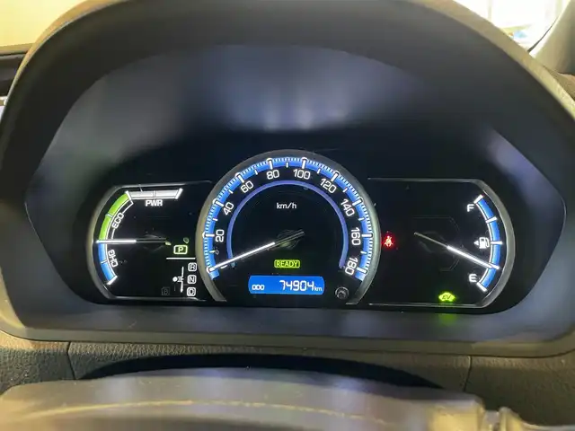トヨタ ヴォクシー ハイブリッド V 道央・札幌 2015(平27)年 7.5万km ホワイトパールクリスタルシャイン 社外メモリナビ/　・BT/DVD/CD/USB/SD/純正エンジンスターター/両側パワースライドドア/フロントワイパーデアイサー/フリップダウンモニター/バックカメラ/社外GPSレーダー/クルーズコントロール/置くだけ充電/夏タイヤ積込み（純正AW付）/クルーズコントロール