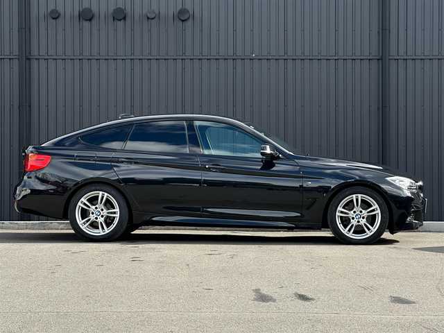 ＢＭＷ ３２０ｉ グランツーリスモ Mスポーツ 福島県 2016(平28)年 4.3万km サファイアブラックP アクティブクルーズコントロール/インテリジェントセーフティ/コンフォートアクセス/レーンキープアシスト/アンビエントライト/メモリー機能付パワーシート/パワーリアゲート/フットオープナー/純正ナビ(BT/USB/AUX/CD/DVD)/バックカメラ/純正18AW/オートライト/ドライブレコーダー(前)/ETC/アイドリングストップ/パドルシフト/ステリングスイッチ/スペアキー