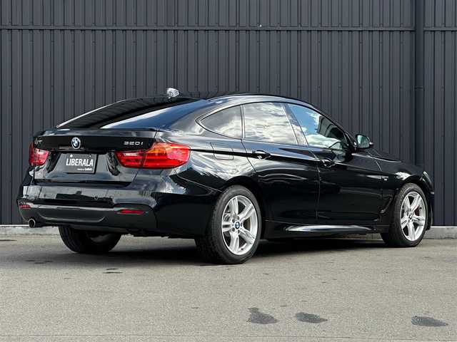 ＢＭＷ ３２０ｉ グランツーリスモ Mスポーツ 福島県 2016(平28)年 4.3万km サファイアブラックP アクティブクルーズコントロール/インテリジェントセーフティ/コンフォートアクセス/レーンキープアシスト/アンビエントライト/メモリー機能付パワーシート/パワーリアゲート/フットオープナー/純正ナビ(BT/USB/AUX/CD/DVD)/バックカメラ/純正18AW/オートライト/ドライブレコーダー(前)/ETC/アイドリングストップ/パドルシフト/ステリングスイッチ/スペアキー