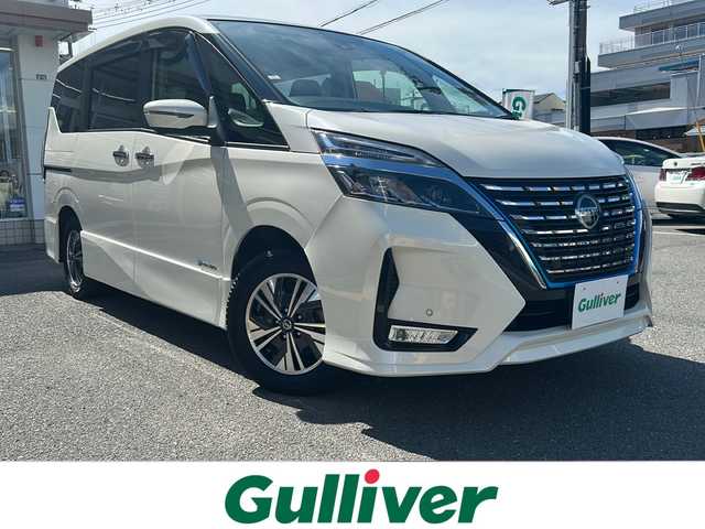 日産 セレナ e－パワー ハイウェイスター V 大阪府 2022(令4)年 5.9万km ブリリアントホワイトパール プロパイロット/純正ナビ/（Bluetooth／フルセグＴＶ／ＣＤ／ＤＶＤ）/全周囲カメラ/ＥＴＣ/ドラレコ/アラウンドビューモニター/インテリジェントルームミラー/純正フリップダウンモニター/両側パワースライドドア/純正１５インチＡＷ/ウインカーミラー/プッシュスタート