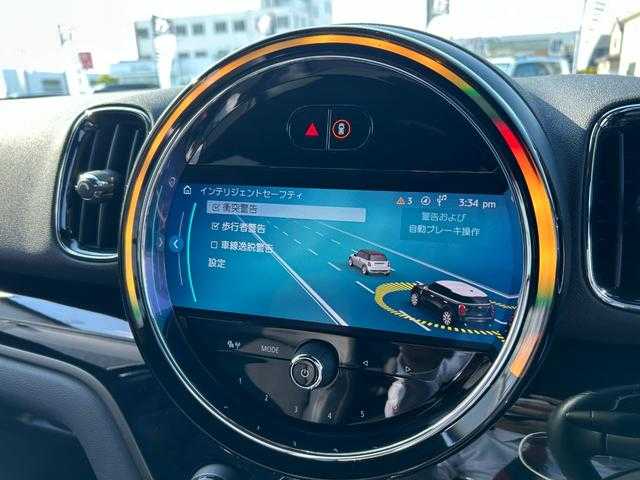 ＭＩＮＩ ＢＭＷ ミニ クロスオーバー クーパー D シャドーED 埼玉県 2021(令3)年 6万km ミッドナイト・ブラック・メタリック 黒革シート/Ａｐｐｌｅ　Ｃａｒ　Ｐｌａｙ/バックカメラ/アクティブクルーズコントロール/パークディスタンスコントロール/シートヒーター/コンフォートアクセス/純正１８インチアルミホイール/ＥＴＣ