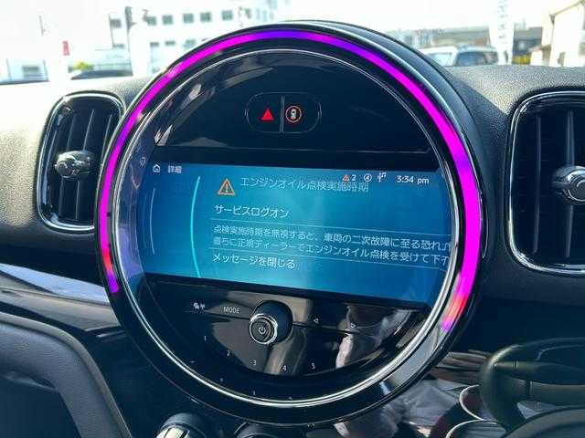ＭＩＮＩ ＢＭＷ ミニ クロスオーバー クーパー D シャドーED 埼玉県 2021(令3)年 6万km ミッドナイト・ブラック・メタリック 黒革シート/Ａｐｐｌｅ　Ｃａｒ　Ｐｌａｙ/バックカメラ/アクティブクルーズコントロール/パークディスタンスコントロール/シートヒーター/コンフォートアクセス/純正１８インチアルミホイール/ＥＴＣ