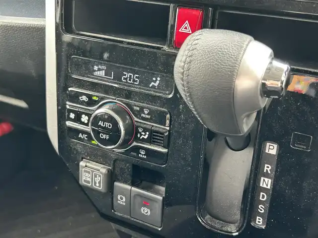 トヨタ ルーミー カスタムG 群馬県 2021(令3)年 3.7万km パール ワンオーナー/フルセグテレビ/バックカメラ/アイドリングストップ/クルーズコントロール/プッシュスタート/両側パワースライドドア/ビルドインETC/オートライト/オートマチックハイビーム/ABS/前後コーナーセンサー