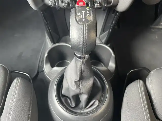 ＭＩＮＩ ミニ クーパー SD 青森県 2018(平30)年 4.3万km ムーンウォークグレーメタリック インテリジェントセーフティ/・衝突警告機能/・歩行者警告機能/純正ナビ/【AM/FM/USB/BT】/バックカメラ/パーキングアシスト/パーキングセンサー/レーダークルーズコントロール/前後コーナーセンサー/アイドリングストップ/LEDヘッドライト/フォグランプ/純正17インチAW/ETC/取扱説明書/保証書