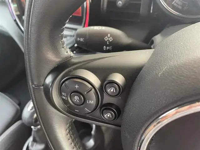 ＭＩＮＩ ミニ クーパー SD 青森県 2018(平30)年 4.3万km ムーンウォークグレーメタリック インテリジェントセーフティ/・衝突警告機能/・歩行者警告機能/純正ナビ/【AM/FM/USB/BT】/バックカメラ/パーキングアシスト/パーキングセンサー/レーダークルーズコントロール/前後コーナーセンサー/アイドリングストップ/LEDヘッドライト/フォグランプ/純正17インチAW/ETC/取扱説明書/保証書