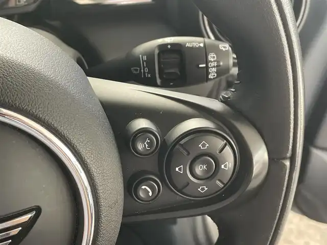 ＭＩＮＩ ミニ クーパー SD 青森県 2018(平30)年 4.3万km ムーンウォークグレーメタリック インテリジェントセーフティ/・衝突警告機能/・歩行者警告機能/純正ナビ/【AM/FM/USB/BT】/バックカメラ/パーキングアシスト/パーキングセンサー/レーダークルーズコントロール/前後コーナーセンサー/アイドリングストップ/LEDヘッドライト/フォグランプ/純正17インチAW/ETC/取扱説明書/保証書
