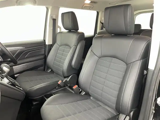 三菱 デリカＤ：５ シャモニー 福島県 2025(令7)年 0.1千km 黒Ⅱ 登録済未使用車/衝突軽減ブレーキ/・レーンキープアシスト/・ブラインドスポットモニター/・レーダークルーズコントロール/ALPINE製11インチナビ/・型番：EX11NX/・フルセグTV/BT/CD/DVD/USB/HDMI/・バックカメラ/全方位カメラ/両側パワースライドドア/パワーバックドア/アイドリングストップ/電子パーキング/・オートホールド/革巻きステアリング/・ステアリングリモコン/・ステアリングヒーター/・パドルシフト/ハーフレザーシート/・シートヒーター(運転席/助手席)/・パワーシート(運転席)/プッシュスタート/・スマートキー/・スペアキー/LEDヘッドライト/・オートライト/・フォグライト/・オートマチックハイビーム