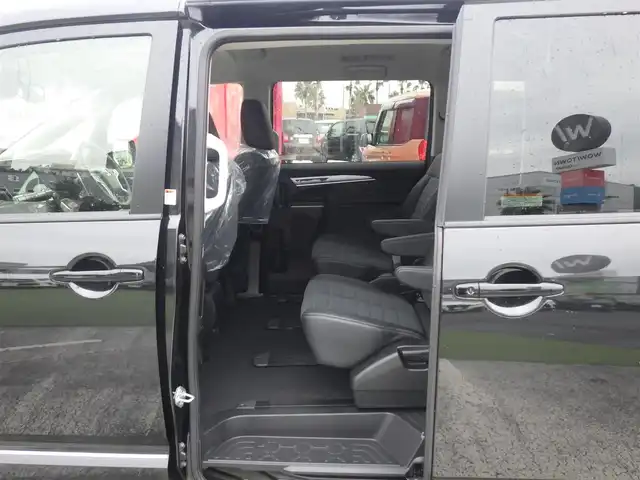 三菱 デリカＤ：５ シャモニー 千葉県 2025(令7)年 0.1千km 黒Ⅱ 登録済未使用車/衝突軽減ブレーキ/・レーンキープアシスト/・ブラインドスポットモニター/・レーダークルーズコントロール/ALPINE製11インチナビ/・型番：EX11NX/・フルセグTV/BT/CD/DVD/USB/HDMI/・バックカメラ/全方位カメラ/両側パワースライドドア/パワーバックドア/アイドリングストップ/電子パーキング/・オートホールド/革巻きステアリング/・ステアリングリモコン/・ステアリングヒーター/・パドルシフト/ハーフレザーシート/・シートヒーター(運転席/助手席)/・パワーシート(運転席)/プッシュスタート/・スマートキー/・スペアキー/LEDヘッドライト/・オートライト/・フォグライト/・オートマチックハイビーム