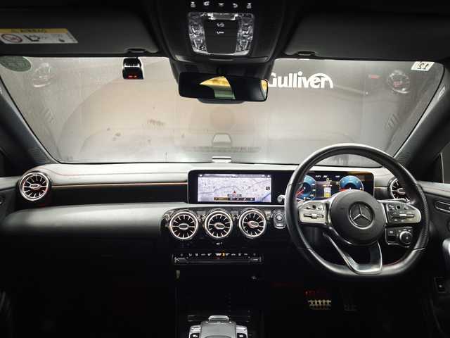 メルセデス・ベンツ ＣＬＡ２００ｄ AMGライン 群馬県 2019(令1)年 5.9万km ベージュ 黒半革シート/レーダーセーフティパッケージ/18インチAW/バックカメラ/Apple CarPlay/パワーシート/シートヒーター/ドラレコ/LEDライト/純正フロアマット/ETC2.0