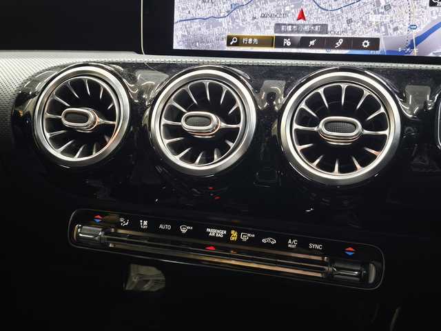 メルセデス・ベンツ ＣＬＡ２００ｄ AMGライン 群馬県 2019(令1)年 5.9万km ベージュ 黒半革シート/レーダーセーフティパッケージ/18インチAW/バックカメラ/Apple CarPlay/パワーシート/シートヒーター/ドラレコ/LEDライト/純正フロアマット/ETC2.0