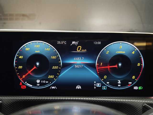メルセデス・ベンツ ＣＬＡ２００ｄ AMGライン 群馬県 2019(令1)年 5.9万km ベージュ 黒半革シート/レーダーセーフティパッケージ/18インチAW/バックカメラ/Apple CarPlay/パワーシート/シートヒーター/ドラレコ/LEDライト/純正フロアマット/ETC2.0
