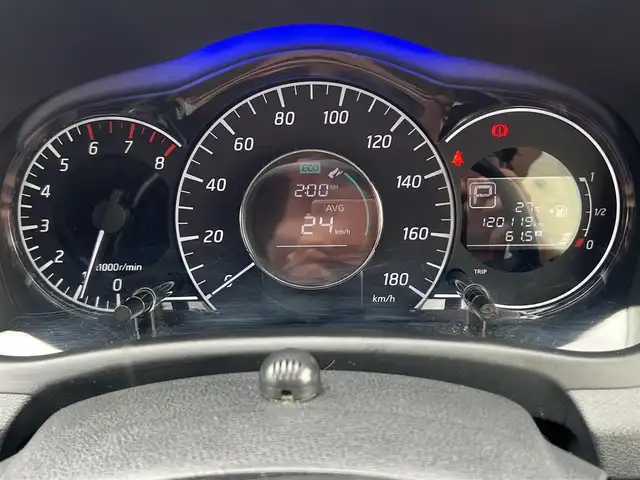 日産 ノート メダリスト 栃木県 2016(平28)年 12.1万km ガーネットレッド Bluetooth/純正ナビ/ワンセグTV/プッシュスタート/ETC/スペアキー/アイドリングストップ/レーンキープアシスト/横滑り防止機能/衝突被害軽減機能/オートライト/ハーフレザーシート/取扱説明書/保証書/記録簿
