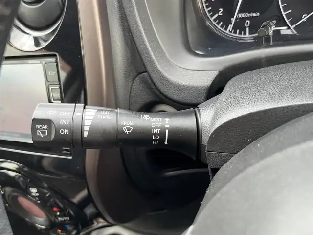 日産 ノート メダリスト 栃木県 2016(平28)年 12.1万km ガーネットレッド Bluetooth/純正ナビ/ワンセグTV/プッシュスタート/ETC/スペアキー/アイドリングストップ/レーンキープアシスト/横滑り防止機能/衝突被害軽減機能/オートライト/ハーフレザーシート/取扱説明書/保証書/記録簿