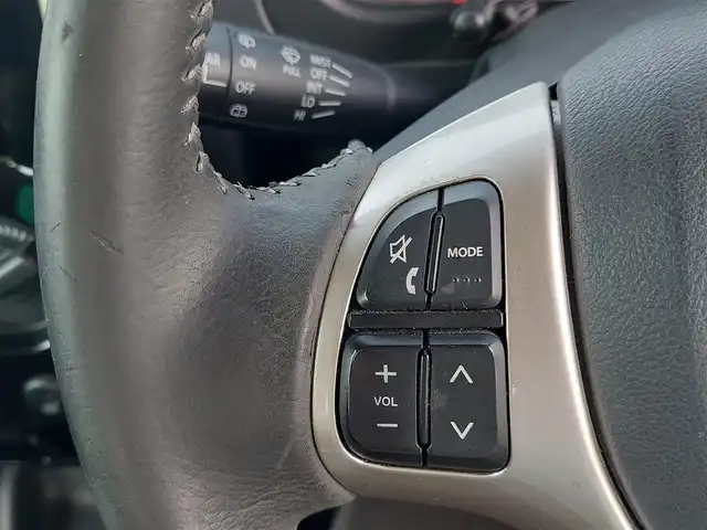 スズキ ジムニー ランドベンチャー 石川県 2017(平29)年 8.6万km ブルーイッシュブラックパール3 ４WD/KENWOODナビ/・フルセグTV/・Bluetooth/サスペンションキット（TANIGICHI）/社外マフラー（Links）/ブースト計（AUTOGAUGE）/純正フロアマット/純正16インチアルミホイール/ハーフレザーシート/シートヒーター/ドアバイザー/電動格納ミラー/リモコンキー