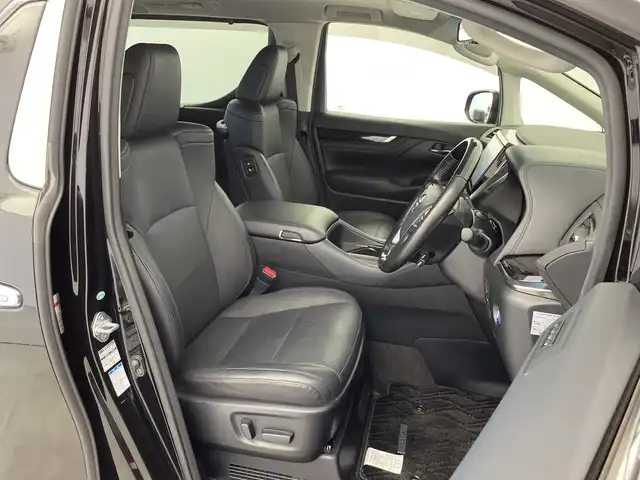 トヨタ ヴェルファイア ハイブリット ZR Gエディション 新潟県 2018(平30)年 6.4万km バーニングブラッククリスタルシャインガラスフレーク 禁煙車/４WD/純正メモリナビ/（BT/FM/AM/フルセグTV)/バック・フロントカメラ/ステアリングスイッチ/ステアリングヒーター/レザーシート/パワーシート/シートヒーター/ベンチレーション/オットマン/ドライブレコーダー/フリップダウンモニター/サンルーフ/純正LEDオートヘッドライト/サンシェード/電格ミラー/シーケンシャルウィンカー/ウィンカーミラー/ETC/取扱説明書