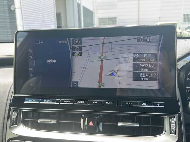 トヨタ クラウン ハイブリッド RS アドバンス 佐賀県 2021(令3)年 3.3万km プレシャスホワイトパール 純正ナビ/Bluetooth/CD/DVD/フルセグテレビ/バックカメラ/衝突軽減システム/パワーシート/シートメモリ/シートヒーター/エアシート/オートライト/オートエアコン/ETC/プッシュスタート/電格ミラー/スマートキー/サンルーフ/ブレーキホールド/パドルシフト/ステアリングスイッチ/取扱説明書/保証書/記録簿R７/6