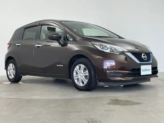 日産 ノート e－パワー X 鹿児島県 2016(平28)年 5.4万km インペリアルアンバーP 純正ナビ/（CD/DVD/BT/フルセグTV）/エマージェンシーブレーキ/レーンキープアシスト/オートライト/スマートキー/プッシュスタート/バックカメラ/電動格納ミラー/シートリフター/ドアバイザー/純正フロアマット/ステアリングスイッチ