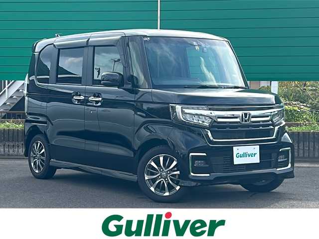 ホンダ Ｎ ＢＯＸ カスタム L 茨城県 2022(令4)年 1.3万km クリスタルブラックパール 社外6.8インチディスプレイオーディオ（Bluetooth接続/AM/FM/CD/DVD/USB）/スマートキー/片側パワースライドドア/バックカメラ/前方ドライブレコーダー/コーナーセンサー/オートマチックハイビーム/前席シートヒーター/アイドリングストップ/パーキングアシスト/横滑り防止装置/盗難防止装置/衝突被害軽減システム/レーンキープアシスト