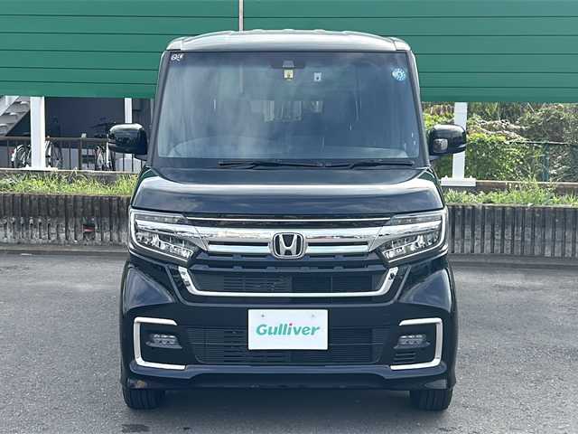 ホンダ Ｎ ＢＯＸ カスタム L 茨城県 2022(令4)年 1.3万km クリスタルブラックパール 社外6.8インチディスプレイオーディオ（Bluetooth接続/AM/FM/CD/DVD/USB）/スマートキー/片側パワースライドドア/バックカメラ/前方ドライブレコーダー/コーナーセンサー/オートマチックハイビーム/前席シートヒーター/アイドリングストップ/パーキングアシスト/横滑り防止装置/盗難防止装置/衝突被害軽減システム/レーンキープアシスト