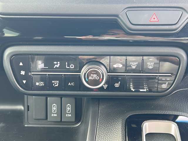 ホンダ Ｎ ＢＯＸ カスタム L 茨城県 2022(令4)年 1.3万km クリスタルブラックパール 社外6.8インチディスプレイオーディオ（Bluetooth接続/AM/FM/CD/DVD/USB）/スマートキー/片側パワースライドドア/バックカメラ/前方ドライブレコーダー/コーナーセンサー/オートマチックハイビーム/前席シートヒーター/アイドリングストップ/パーキングアシスト/横滑り防止装置/盗難防止装置/衝突被害軽減システム/レーンキープアシスト