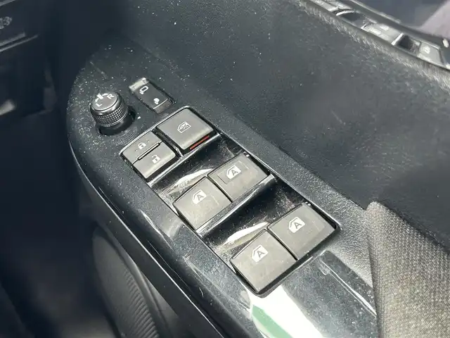 トヨタ ハイラックス Z 愛知県 2021(令3)年 5.7万km オキサイドブロンズM ワンオーナー/アルパイン11インチSDナビテレビ/フルセグテレビ/バックカメラ/トヨタセーフティセンス/RAYS17インチAW/黒レザー調シートカバー/社外ハードトノカバー/オーバーフェンダー/フロントカメラ/保証書　取説　スペアキー