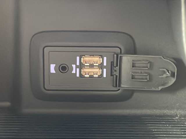 トヨタ ハリアー G 徳島県 2021(令3)年 5.1万km ホワイトパールクリスタルシャイン 純正ナビ/（ラジオ/フルセグ/BT/USB/AUX）/バックカメラ/ビルトインETC/追従式クルーズコントロール/ブラインドスポットモニター/デジタルインナーミラー/オートブレーキホールド/電動リアゲート/合皮シート/D席パワーシート/前後コーナーセンサー/LEDヘッドライト/純正フロアマット