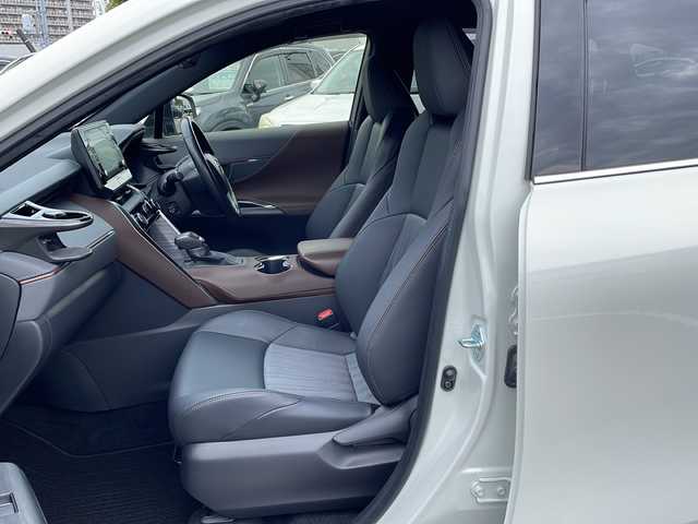 トヨタ ハリアー G 徳島県 2021(令3)年 5.1万km ホワイトパールクリスタルシャイン 純正ナビ/（ラジオ/フルセグ/BT/USB/AUX）/バックカメラ/ビルトインETC/追従式クルーズコントロール/ブラインドスポットモニター/デジタルインナーミラー/オートブレーキホールド/電動リアゲート/合皮シート/D席パワーシート/前後コーナーセンサー/LEDヘッドライト/純正フロアマット