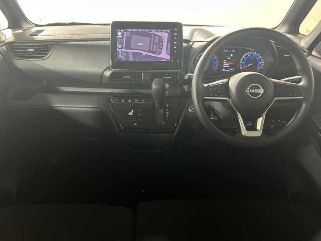 日産 ルークス ハイウェイスター X 神奈川県 2024(令6)年 0.6万km チタニウムグレーメタリック 純正9型SDナビゲーション【MM223D-L】/フルセグ　AM　FM　HDMI　SD　Bluetooth/インテリジェントアラウンドビューモニター/インテリジェントルームミラー/ハンズフリー付両側電動スライドドア【サンシェード】/先進安全装備/インテリジェントエマージェンシーブレーキ/踏み間違い衝突防止アシスト/インテリジェントLI車線逸脱防止支援システム/LDW車線逸脱警報/インテリジェントFCW前方衝突予測警報/インテリジェントDAふらつき警報/標識認識機能/アイドリングストップ/プラズマクラスター付ツーリングファン/前後ソナー/純正ナビ連動前後ドライブレコーダー/純正ビルトインETC/SOSコール/プッシュスタート/スマートキー/LEDヘッドランプ/LEDフロントフォグランプ/オートラート/ハイビームアシスト/純正14インチアルミホイール/純正リアスポイラー