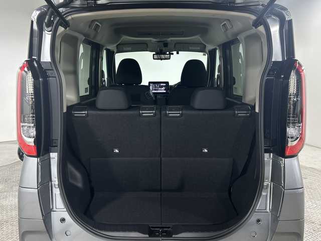 日産 ルークス ハイウェイスター X 神奈川県 2024(令6)年 0.6万km チタニウムグレーメタリック 純正9型SDナビゲーション【MM223D-L】/フルセグ　AM　FM　HDMI　SD　Bluetooth/インテリジェントアラウンドビューモニター/インテリジェントルームミラー/ハンズフリー付両側電動スライドドア【サンシェード】/先進安全装備/インテリジェントエマージェンシーブレーキ/踏み間違い衝突防止アシスト/インテリジェントLI車線逸脱防止支援システム/LDW車線逸脱警報/インテリジェントFCW前方衝突予測警報/インテリジェントDAふらつき警報/標識認識機能/アイドリングストップ/プラズマクラスター付ツーリングファン/前後ソナー/純正ナビ連動前後ドライブレコーダー/純正ビルトインETC/SOSコール/プッシュスタート/スマートキー/LEDヘッドランプ/LEDフロントフォグランプ/オートラート/ハイビームアシスト/純正14インチアルミホイール/純正リアスポイラー