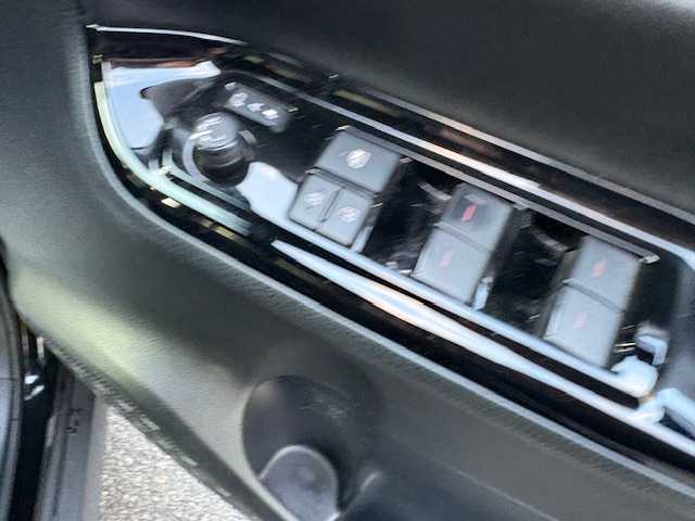 トヨタ ヴォクシー ZS 煌Ⅲ 大阪府 2021(令3)年 5万km ブラック 純正9型ナビ/フルセグ/両側パワースライドドア/トヨタセーフティセンス/クリアランスソナー/デジタルインナーミラー/ビルトインETC/ハーフレザーシート/LEDヘッドライト/純正アルミホイール/プッシュスタート/スマートキー