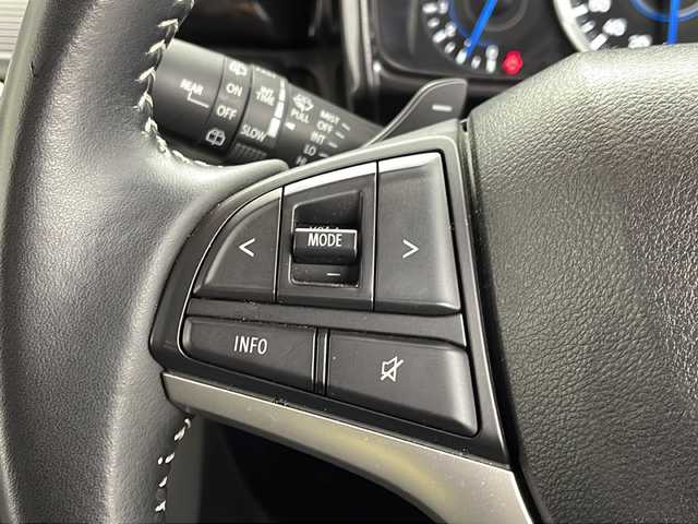 スズキ クロスビー HYBRID MZ 愛知県 2021(令3)年 3.2万km タフカーキパールメタリック/ブラック2トーン  ワンオーナー/ 純正メーカーオプションナビ　/ CD DVD フルセグTV Bluetooth USB SD FM AM/ アダプティブクルーズコントロール / スズキセーフティサポート/ デュアルカメラブレーキサポート/ 前方後方誤発進抑制/ 車線逸脱警報 / 標識認識機能 / 先行車発進お知らせ / ヒルホールドアシスト/ リアパーキングセンサー/ パドルシフト/ ＬＥＤオートヘッドライト/ オートハイビームシステム / 純正フォグランプ / ハーフレザーシート/ シートヒーター/ ビルトインETC/ 前後ドライブレコーダー/ 純正フロアマット / シートバックテーブル/ ISOFIX/ 保証書/ 取扱説明書/ スマートキー/ スペアキー