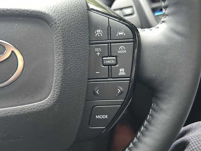 トヨタ プリウス Z 京都府 2023(令5)年 3.7万km プラチナホワイトパールマイカ ワンオーナー/純正ナビ/・FM/AM/Bluetooth/・フルセグテレビ/ETC2.0/ドライブレコーダー/全周囲カメラ/バックカメラ/Toyota Safety Sense/ワイヤレス充電器/革巻きステアリング/ステアリングリモコン/ハンドルヒーター/パワーシート（D席）/メモリシート（D席）/シートヒーター（D席+N席）/エアシート（D席+N席）/前後コーナーセンサー/LEDヘッドライト/スマートキー×2/プッシュスタートボタン/純正19インチアルミホイール/純正フロアマット/取扱説明書/保証書