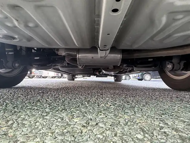 トヨタ ノア Si 千葉県 2014(平26)年 8.1万km ホワイトパールクリスタルシャイン ９インチ純正フルセグナビ（ＮＳＺＴ－Ｙ６２Ｇ）/両側パワースライド/バックカメラ/ＥＴＣ/前後ドライブレコーダー/ステアリングスイッチ/純正フロアマット/ステアリングスイッチ/アイドリングストップ/後席サンシェード/DUALエアコン/オートライト/スペアキー1本