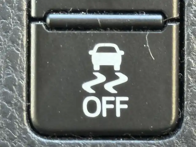 トヨタ ノア Si 千葉県 2014(平26)年 8.1万km ホワイトパールクリスタルシャイン ９インチ純正フルセグナビ（ＮＳＺＴ－Ｙ６２Ｇ）/両側パワースライド/バックカメラ/ＥＴＣ/前後ドライブレコーダー/ステアリングスイッチ/純正フロアマット/ステアリングスイッチ/アイドリングストップ/後席サンシェード/DUALエアコン/オートライト/スペアキー1本