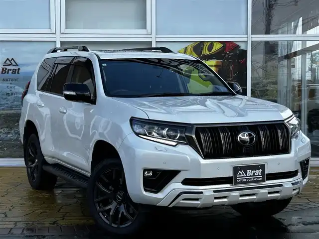 トヨタ ランドクルーザー プラド TX Lパッケージ ブラックED 道北・旭川 2021(令3)年 4.5万km ホワイトパールクリスタルシャイン メーカーオプションナビ/全方位カメラ/フルセグTV/マルチテレインモニター/サンルーフ/アドミレイションエアロ（前後）/RAYS20インチアルミホイール/コーナーセンサー/デジタルインナーミラー/ドライブレコーダー前後/黒革シート/前席パワーシート/前席シートヒーター/電動格納サードシート/ETC2.0