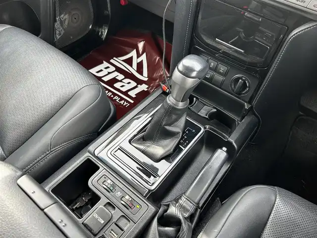 トヨタ ランドクルーザー プラド TX Lパッケージ ブラックED 道北・旭川 2021(令3)年 4.5万km ホワイトパールクリスタルシャイン メーカーオプションナビ/全方位カメラ/フルセグTV/マルチテレインモニター/サンルーフ/アドミレイションエアロ（前後）/RAYS20インチアルミホイール/コーナーセンサー/デジタルインナーミラー/ドライブレコーダー前後/黒革シート/前席パワーシート/前席シートヒーター/電動格納サードシート/ETC2.0