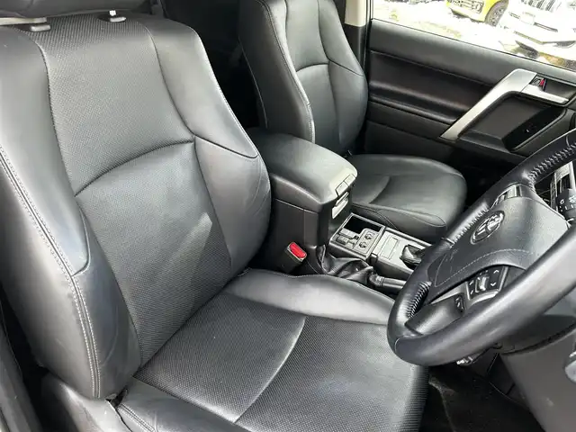 トヨタ ランドクルーザー プラド TX Lパッケージ ブラックED 道北・旭川 2021(令3)年 4.5万km ホワイトパールクリスタルシャイン メーカーオプションナビ/全方位カメラ/フルセグTV/マルチテレインモニター/サンルーフ/アドミレイションエアロ（前後）/RAYS20インチアルミホイール/コーナーセンサー/デジタルインナーミラー/ドライブレコーダー前後/黒革シート/前席パワーシート/前席シートヒーター/電動格納サードシート/ETC2.0