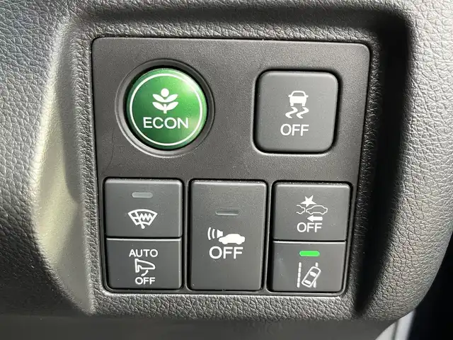 ホンダ ヴェゼル ハイブリッド Z ホンダセンシング 奈良県 2018(平30)年 6.7万km クリスタルブラックパール 純正ナビ(VXM-185VFi)/（フルセグ/BT/CD/DVD）/レーダークルーズコントロール/バックカメラ/パドルシフト/衝突軽減システム/レーンキープアシスト/ハーフレザーシート/前席シートヒーター/LEDヘッドライト/オートライト/電動格納ミラー/ETC/純正17インチAW/保証書/取り扱い説明書/スペアキーX1