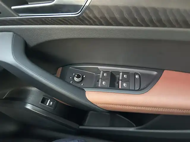 アウディ アウディ Ｑ５ ハイスタイル 山口県 2023(令5)年 2.8万km ミトスブラックメタリック 登録時走行距離27452km/純正HDDナビ/衝突被害軽減システム/アダプティブクルーズコントロール/パーキングアシスト/アイドリングストップ/全方位カメラ/電動リアゲート/D+N席パワーシート/シートヒーター/ビルトインETC/パドルシフト/ルーフレール/純正20インチアルミホイール/WAC/保証書/記録簿/取扱説明書