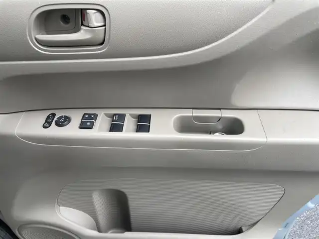 ホンダ Ｎ ＢＯＸ G Lパッケージ 岡山県 2013(平25)年 10万km クールミストメタリック 登録時走行距離９９，８５２ｋｍ/SDナビ（AM/FM/CD/DVD)/バックカメラ/ETC/スペアキー×１/スマートキー/片側パワスラ/純正フロアマット/チップアップシート/電格ミラー/プッシュスタート/エアバッグW+サイド/パワーウィンドウ/パワーステアリング/AAC冷房/ABS/横滑り防止装置/盗難防止装置