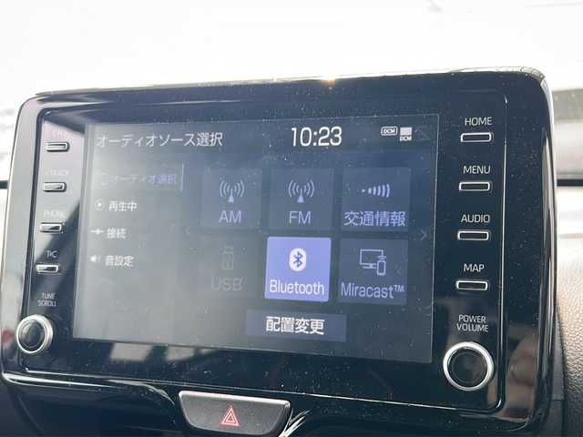 トヨタ ヤリス Z 愛知県 2023(令5)年 3万km シルバーメタリック 純正フルエアロ/ミラー一体型ドラレコ/ETC2.0/FUJITSUBO RIVID マフラー /純正ルーフスポイラー/クルーズコントロール/メーカー純正ナビ/バックカメラ/Ｂｌｕｅｔｏｏｔｈ/ＭｉｒａＣａｓｔ/ＬＫＡ/シートヒーター/ステアヒーターETC2.0/全席レザー調シートカバー/LKA