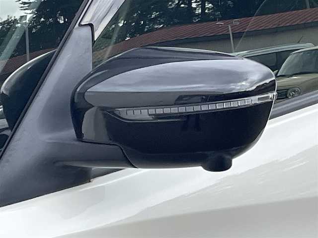 日産 セレナ ハイウェイスター V 岩手県 2020(令2)年 7.7万km ブリリアントホワイトパール 2トーン 禁煙車/4WD/ワンオーナー/両側パワースライドドア/フリップダウンモニター/純正10インチナビ/→フルセグTV/Bluetooth/CD/DVD/FM/AM/バックカメラ/全方位カメラ/ステアリングスイッチ（ナビ連動）/ハンズフリーオートスライドドア/インテリジェントクルーズコントロール/ブラインドスポットミニター/前後コーナーセンサー/電子パーキング/オートホールド/〇プッシュスタート/〇電動格納ミラー/〇ウィンカーミラー/〇ドアバイザー/〇フロアマット/〇USBポート/〇シガーソケット/オートライト/フォグライト/ドライブレコーダー/ビルトインETC/2列目サンシェード