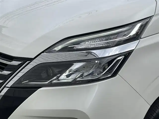 日産 セレナ ハイウェイスター V 岩手県 2020(令2)年 7.7万km ブリリアントホワイトパール 2トーン 禁煙車/4WD/ワンオーナー/両側パワースライドドア/フリップダウンモニター/純正10インチナビ/→フルセグTV/Bluetooth/CD/DVD/FM/AM/バックカメラ/全方位カメラ/ステアリングスイッチ（ナビ連動）/ハンズフリーオートスライドドア/インテリジェントクルーズコントロール/ブラインドスポットミニター/前後コーナーセンサー/電子パーキング/オートホールド/〇プッシュスタート/〇電動格納ミラー/〇ウィンカーミラー/〇ドアバイザー/〇フロアマット/〇USBポート/〇シガーソケット/オートライト/フォグライト/ドライブレコーダー/ビルトインETC/2列目サンシェード