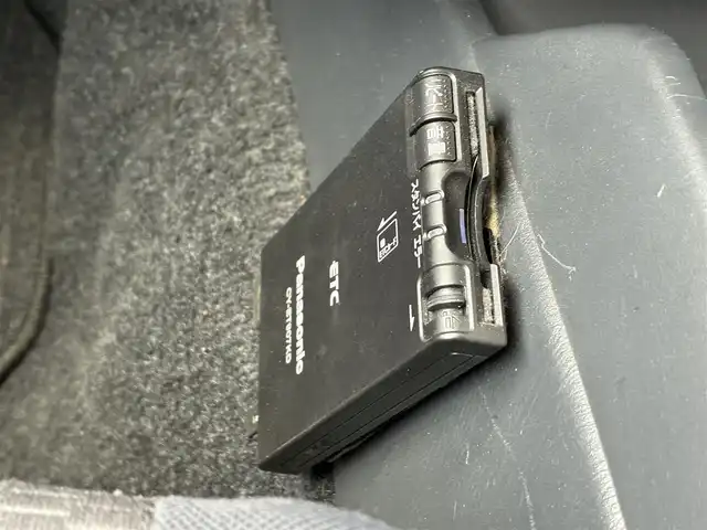 マツダ ＡＺ オフロード XC 熊本県 2010(平22)年 12万km スペリアホワイト 4WD/IC付ターボ/ルーフレール/社外メモリナビ(NVA-MS3109)/【ワンセグTV/CD】/社外16インチアルミホイール/ETC/純正フロアマット/ベンチシート/パワーステアリング/ダブルエアバッグ/パワーウインドウ/ABS/取扱説明書/保証書